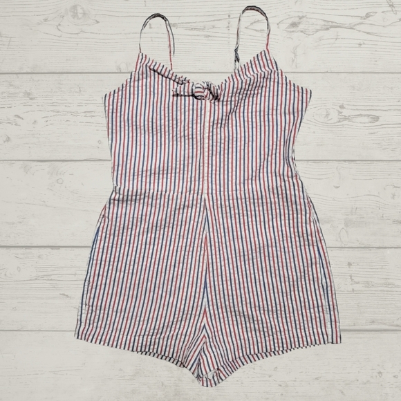 Vineyard Vines Fireworks Stripe Seersucker Romper - Picture 2 of 8